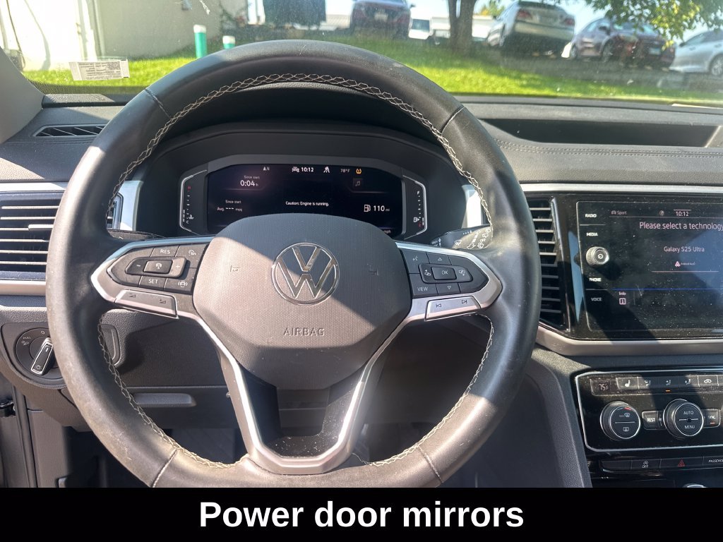 Used 2022 Gray Volkswagen 2.0T SE w/Technology image 12