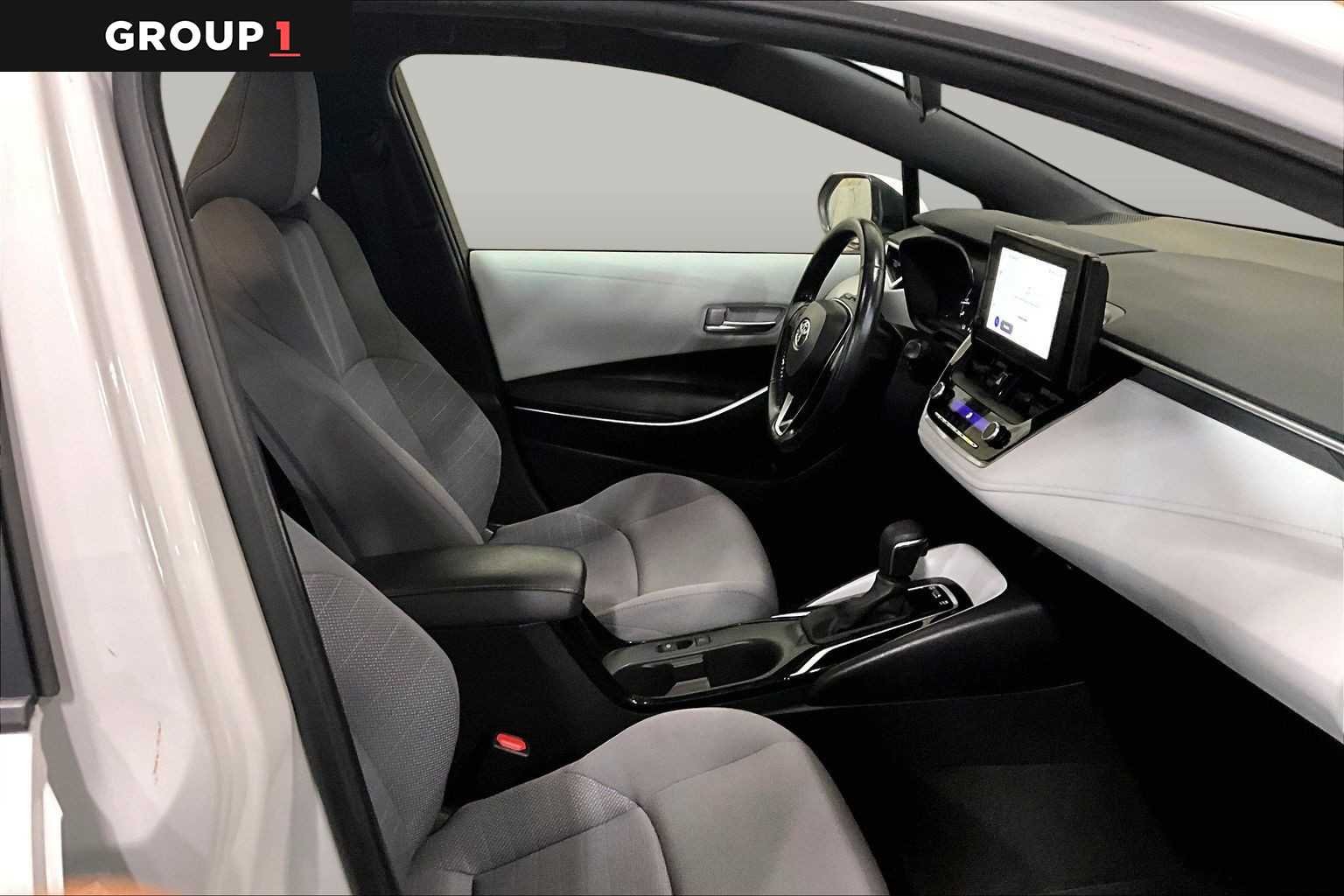 Certified Used 2023 Ice Cap Toyota SE image 9