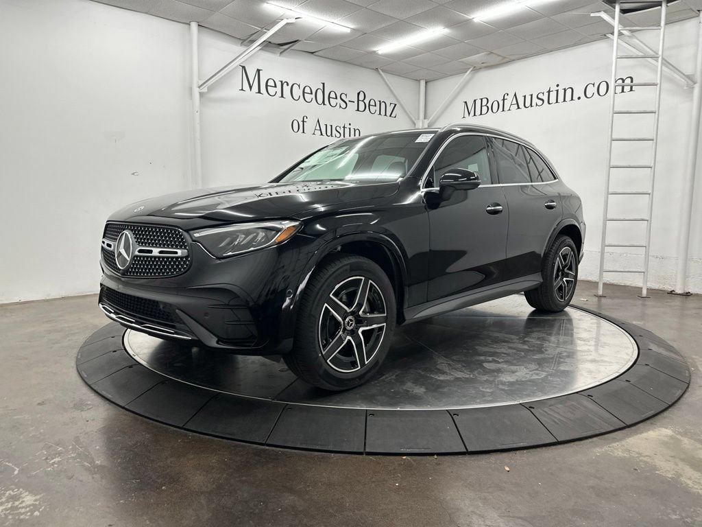 New 2026 Black Mercedes-Benz GLC 300 image 32