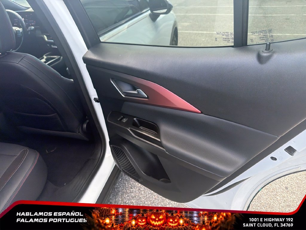 Used 2024 Summit White Chevrolet 2RS image 26
