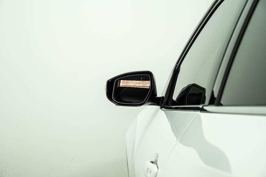 Used 2023 White Nissan SR image 14