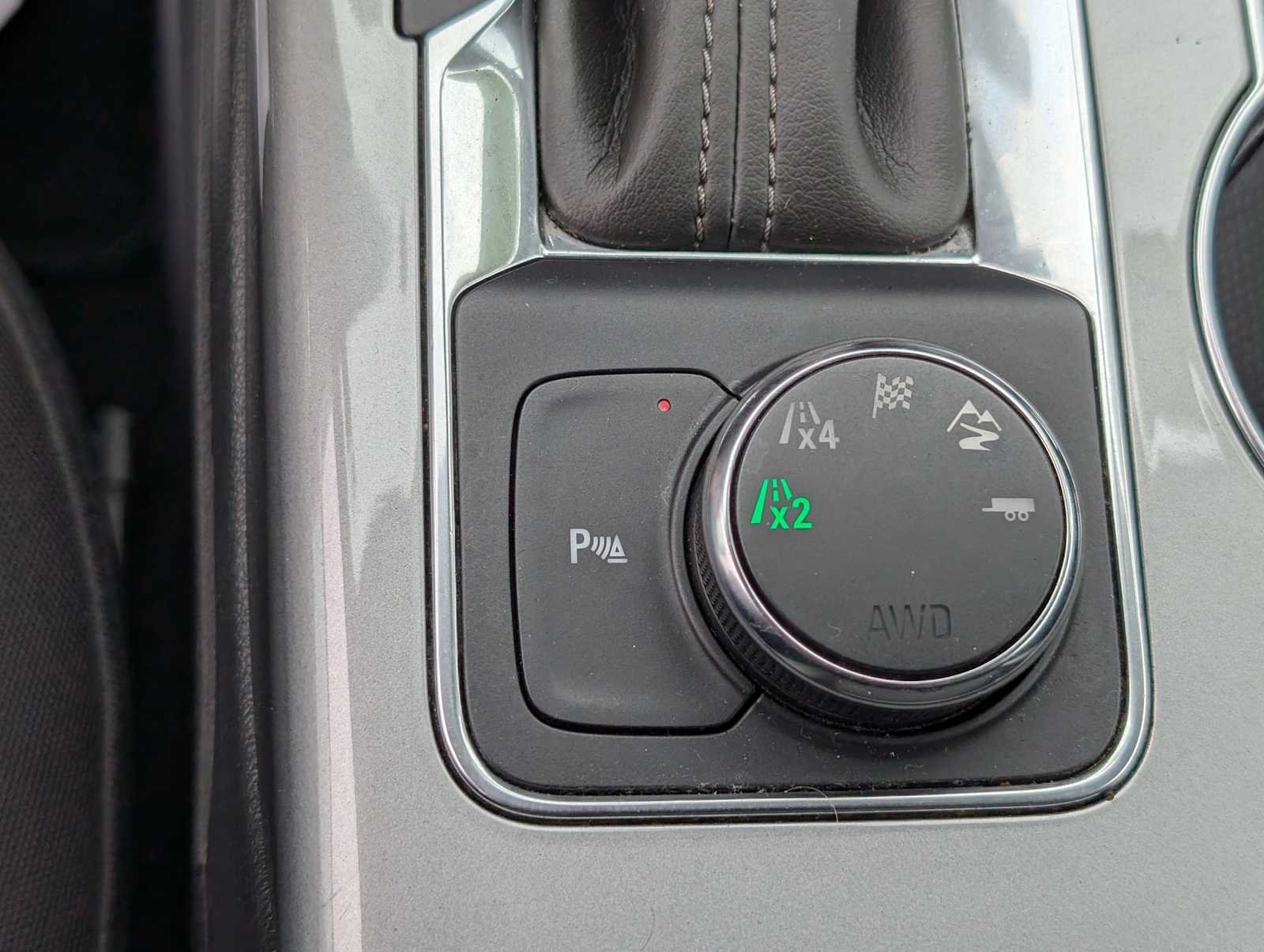 Used 2019 Nightfall Gray Metallic Chevrolet  image 26