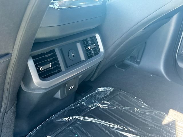 New 2026 Avalanche Ford XLT image 25