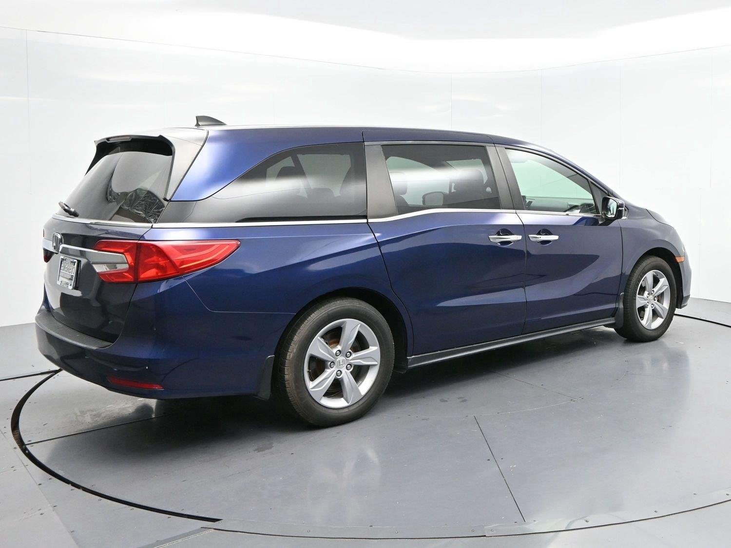 Used 2018 Obsidian Blue Pearl Honda EX-L image 7