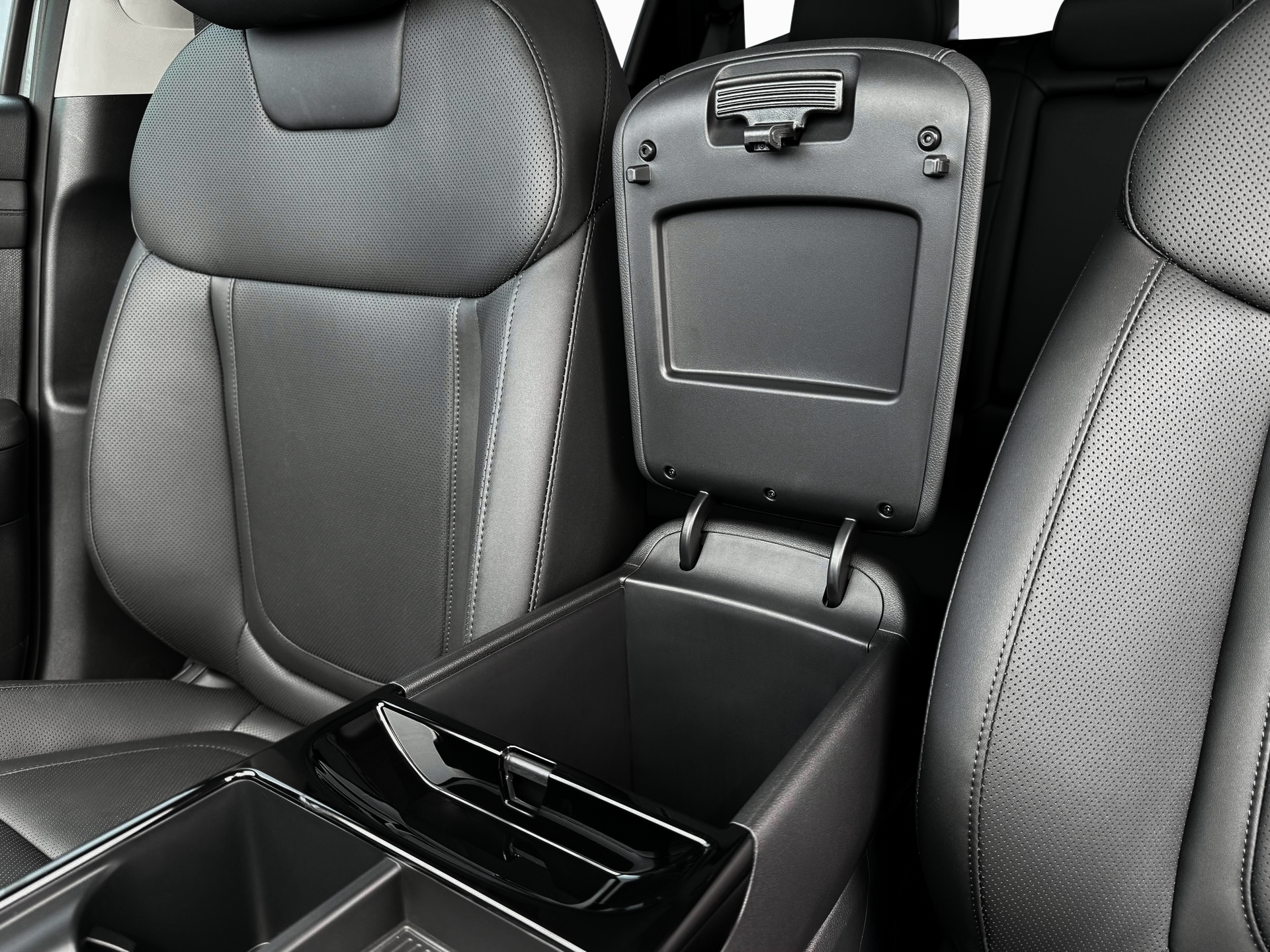 New 2025 Red Hyundai SEL Convenience image 18