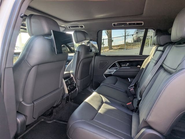 New 2026 Fuji White Land Rover SE image 13