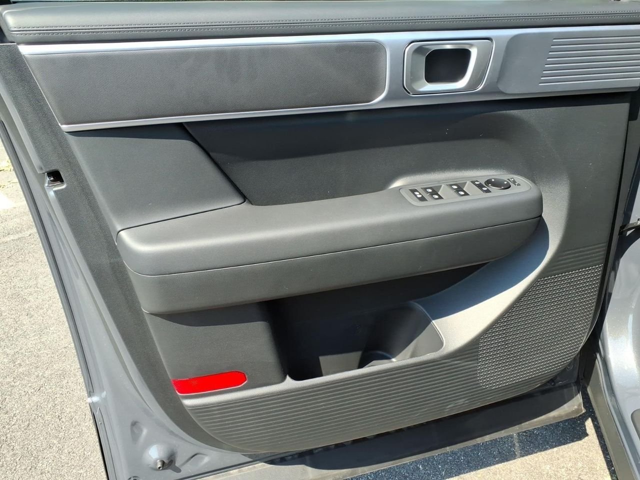 New 2026 Ecotronic Gray Hyundai SE image 21