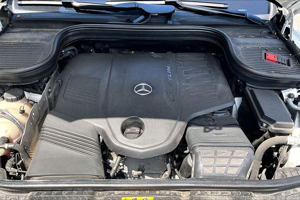 Certified Used 2023 White Mercedes-Benz GLS 450 image 9