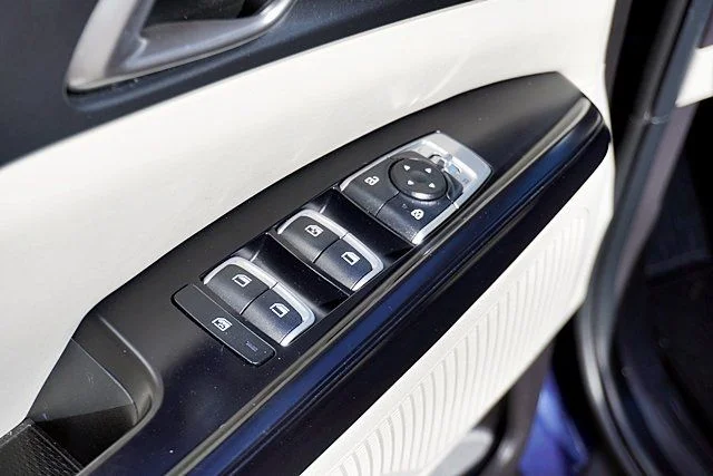 Used 2024 Blue Kia LX image 23