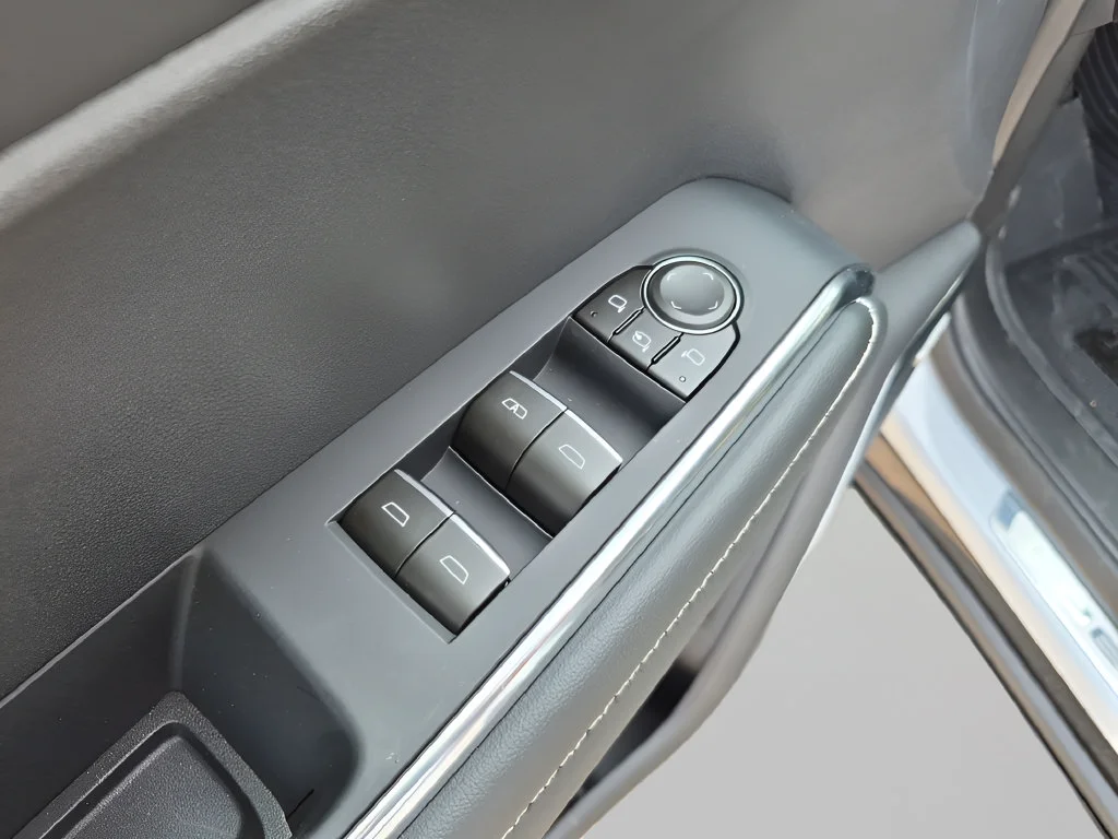 New 2027 Glacier White Tricoat GMC Denali image 18