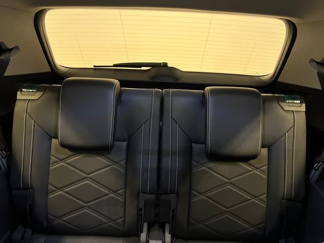New 2026 Silver Volkswagen 2.0T SE w/Technology image 12