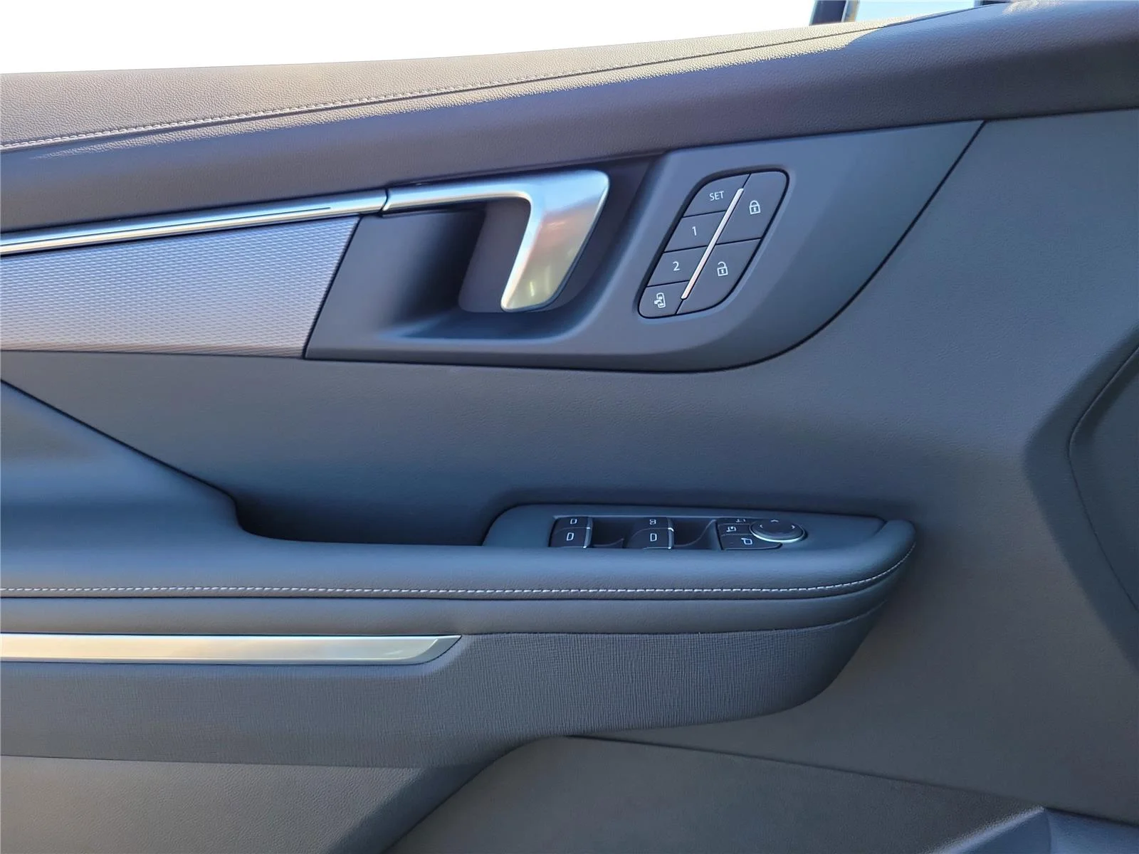 2026 Buick Enclave Sport Touring - Photo 18