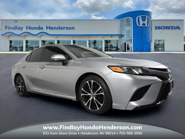2018 Toyota Camry SE