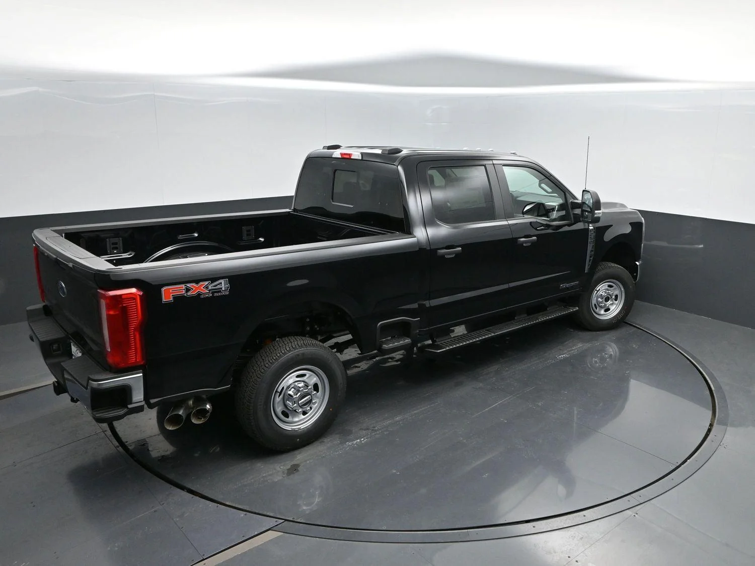 2025 Ford F-250 Super Duty XL - Photo 31