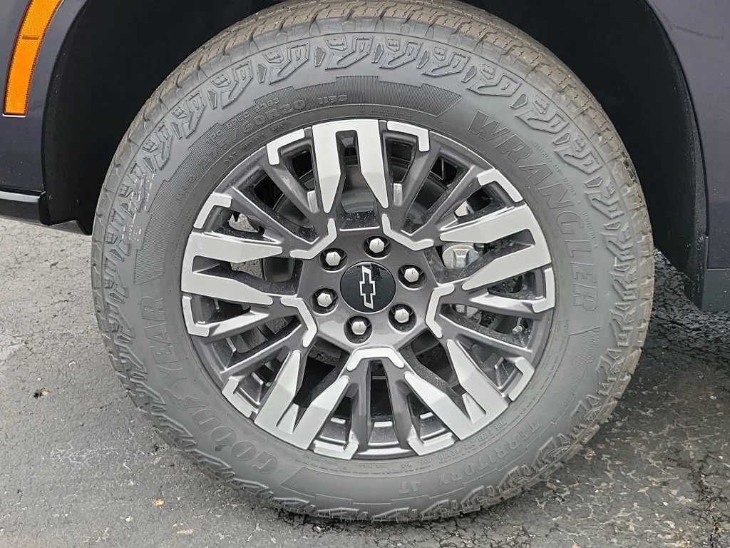 New 2026 Dark Ash Metallic Chevrolet Z71 image 5