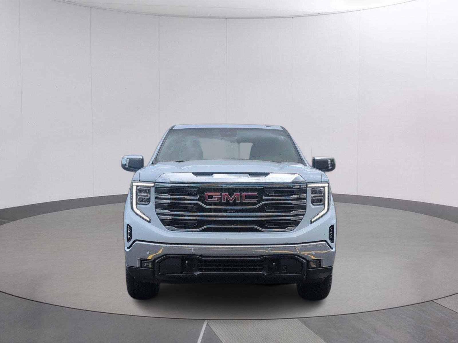 New 2026 Glacier White Tricoat GMC SLT image 10