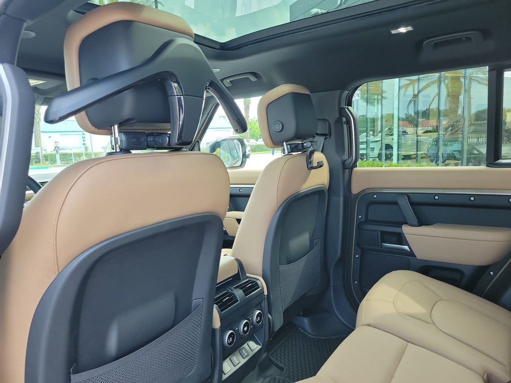 New 2026 Gondwana Stone Land Rover X-Dynamic SE image 16