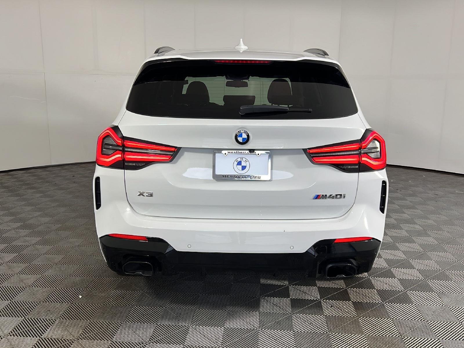 Used 2022 Alpine White BMW M40i image 6