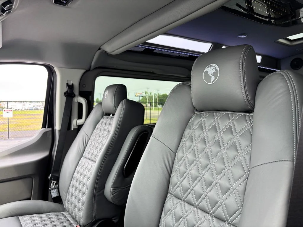 New 2026 Black Ford Explorer Limited SE image 18
