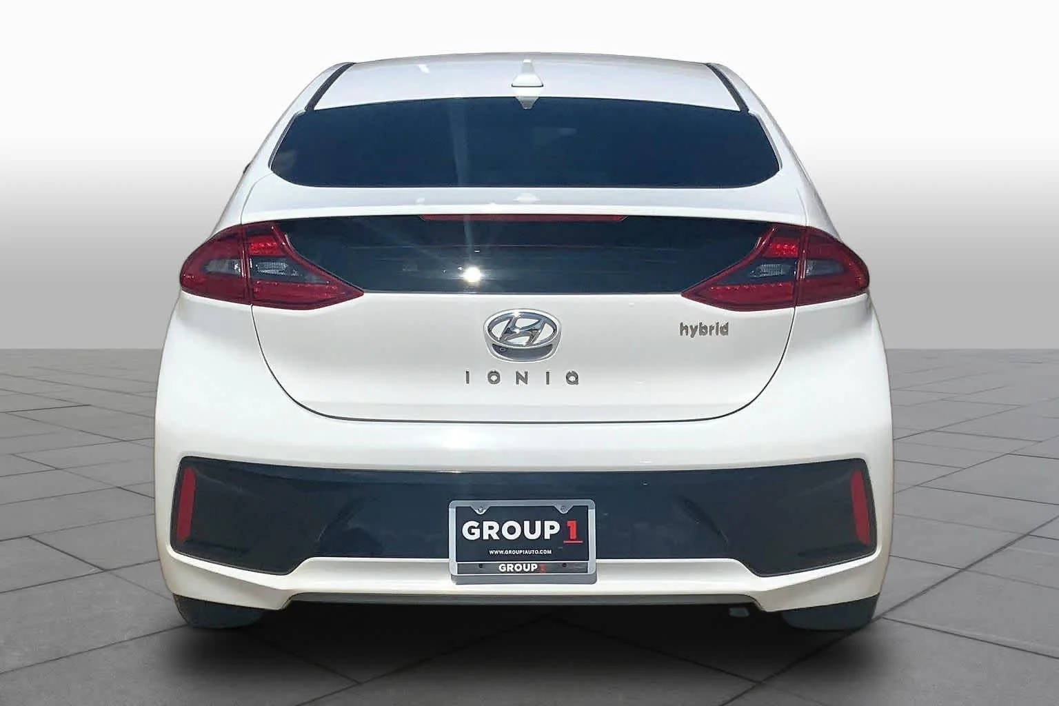 Pre-Owned 2017 Hyundai Ioniq Hybrid SEL