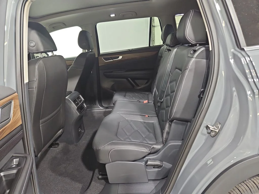 New 2026 Gray Volkswagen 2.0T SE w/Technology image 23