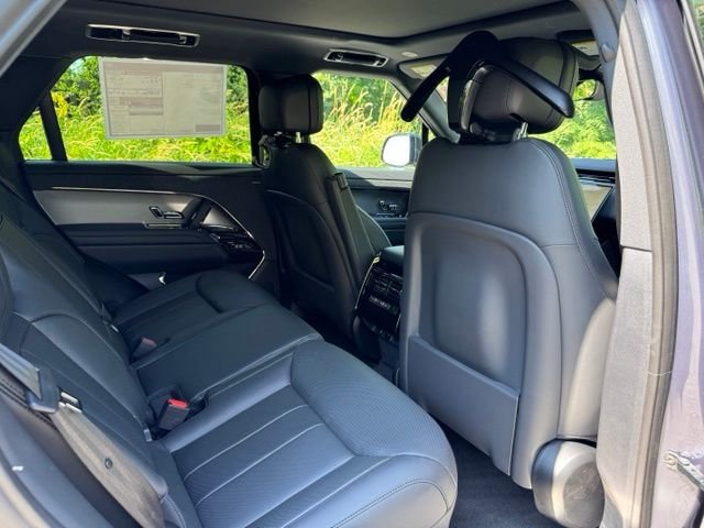 New 2026 Varesine Blue Land Rover SE image 16