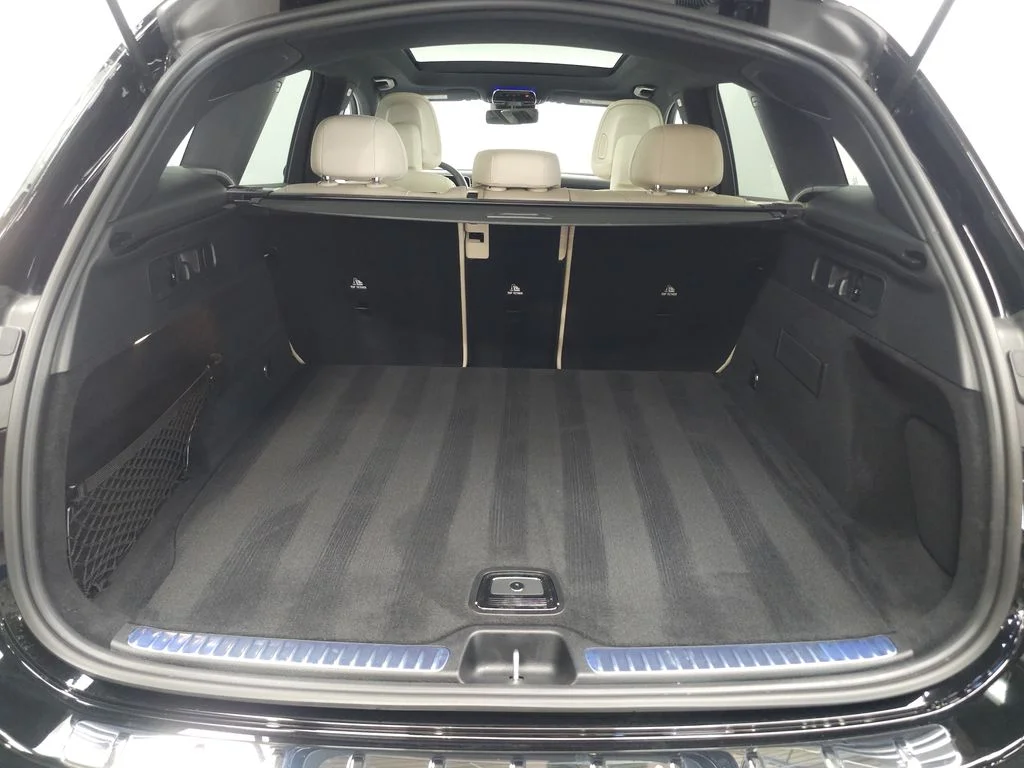 Certified Used 2026 Black Mercedes-Benz GLC 300 image 27