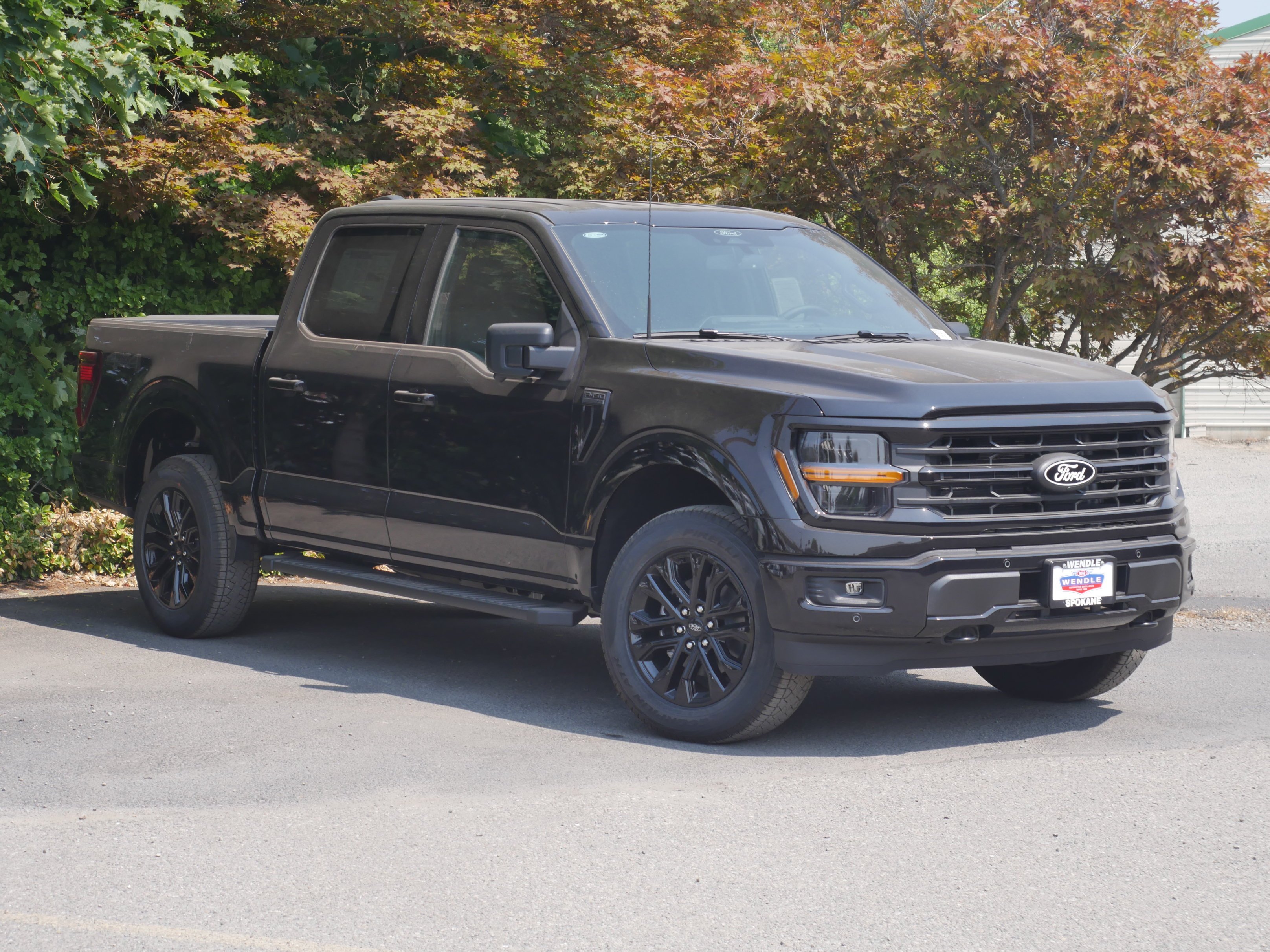 New 2026 Agate Black Metallic Ford XLT image 33