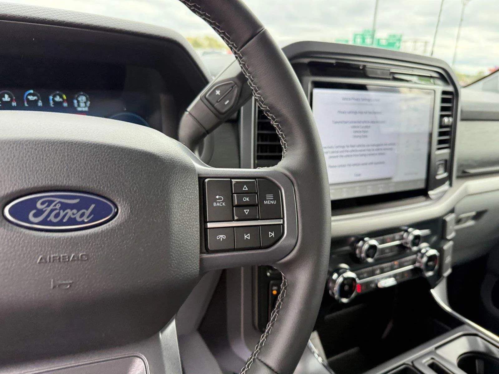 New 2026 Iconic Silver Metallic Ford XLT image 16