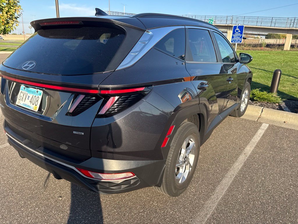 Used 2022 Gray Hyundai SEL image 4