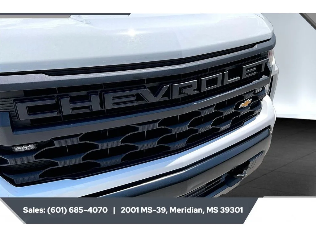 Used 2024 Summit White Chevrolet Work Truck image 21