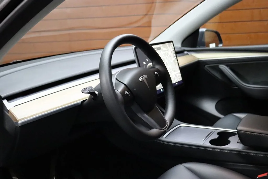 Used 2023 Solid Black Tesla Long Range image 28