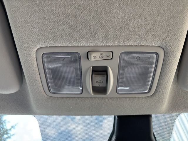 New 2025 Shimmering Silver Hyundai SEL image 29
