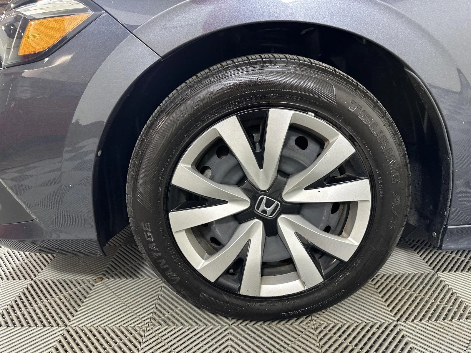 Used 2023 Meteorite Gray Metallic Honda LX image 11
