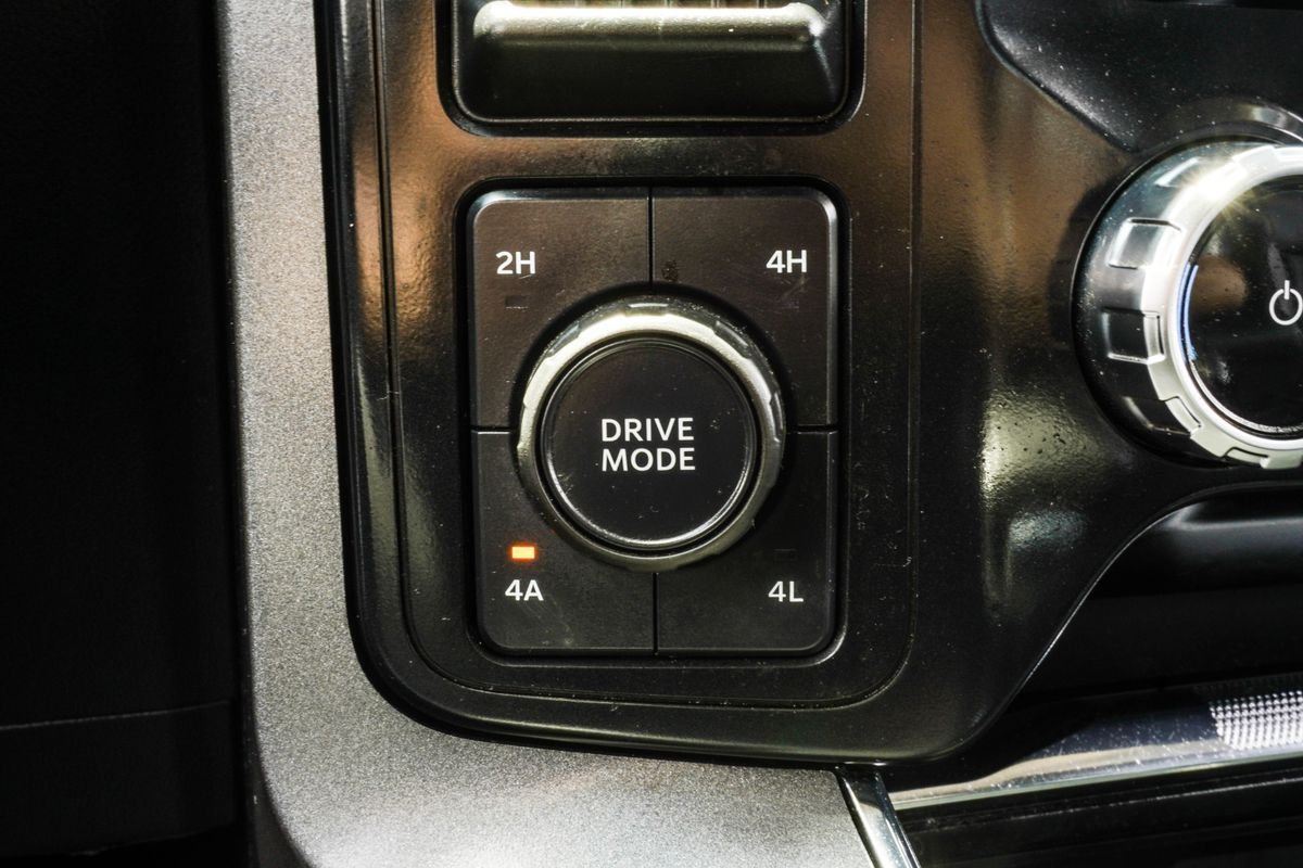 Used 2023 Red Ford Lariat image 26
