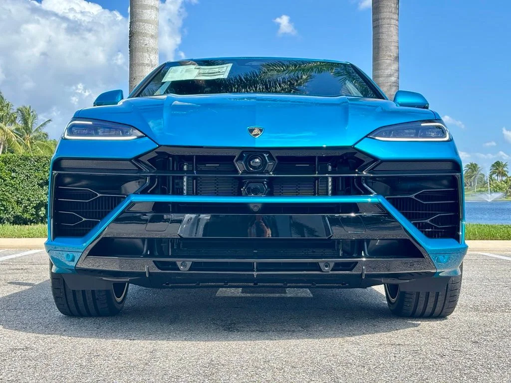 New 2026 Blue Lamborghini SE image 3