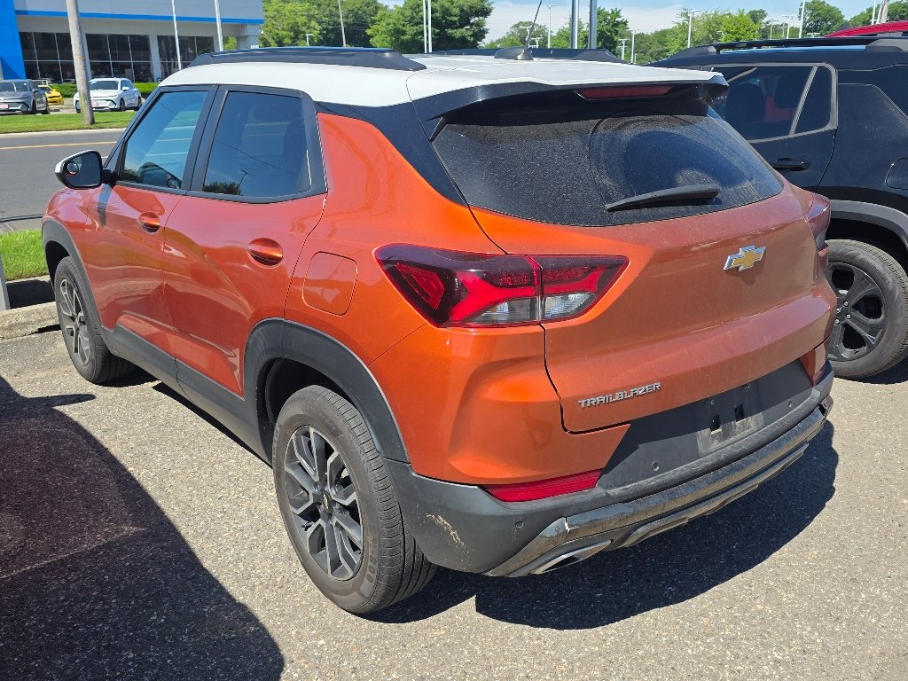 Used 2023 Vivid Orange Metallic Chevrolet ACTIV image 4