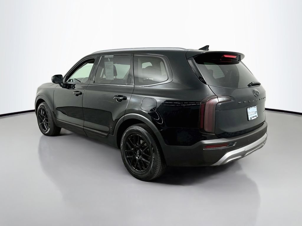 Used 2020 Ebony Black Kia EX image 6