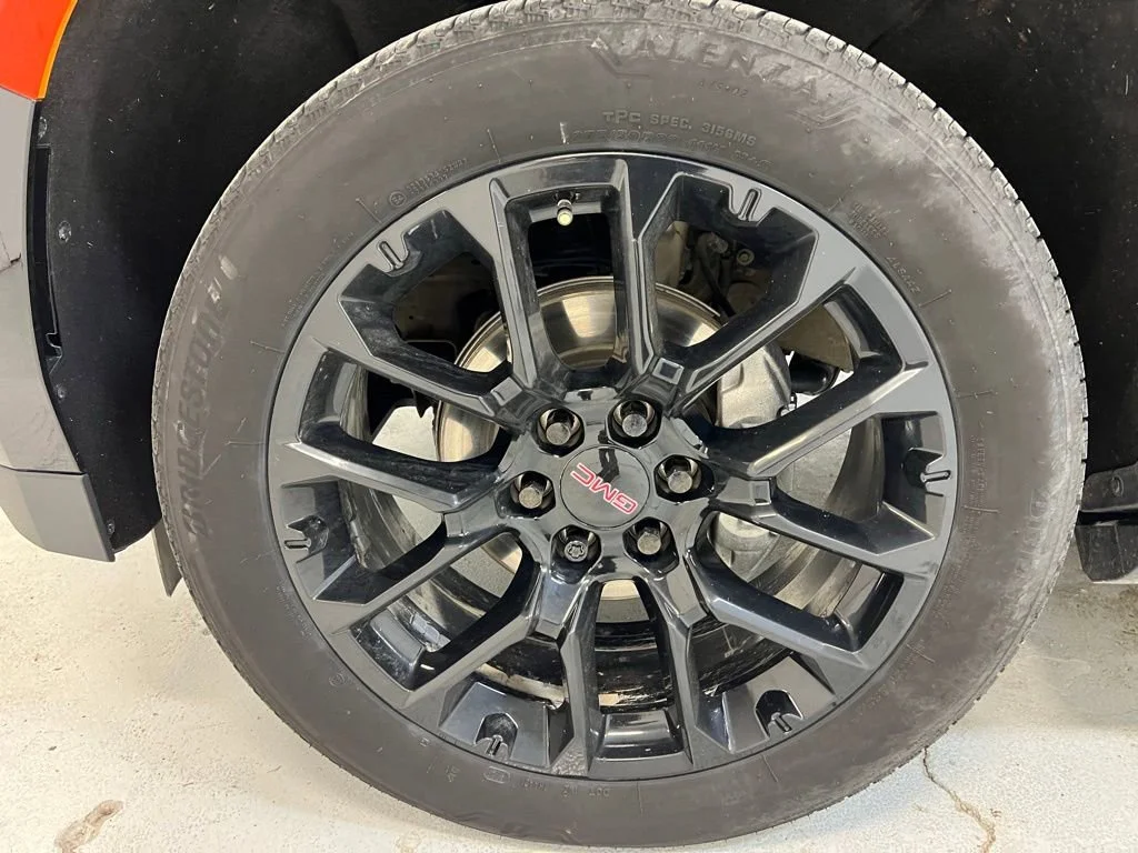 Used 2022 Onyx Black GMC Denali image 14