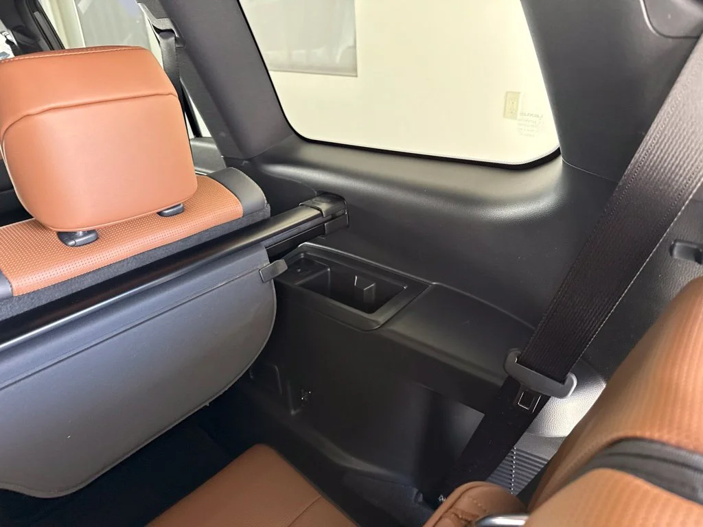 Used 2025 Silver Lexus 550 Luxury+ image 31