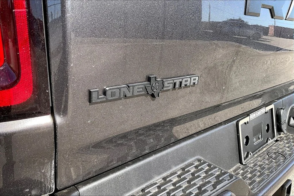New 2026 Granite Crystal Metallic Clear-Coat Exterior Paint RAM Big Horn/Lone Star image 15