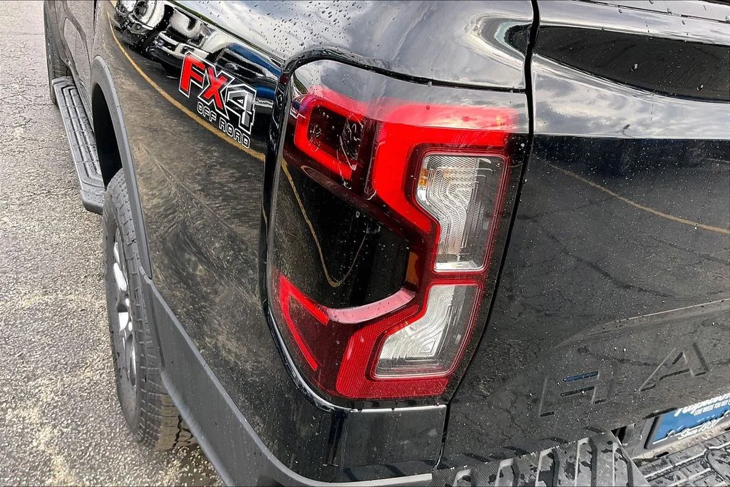 New 2026 Black Ford XLT image 29