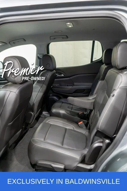 Used 2023 Silver GMC SLT image 11