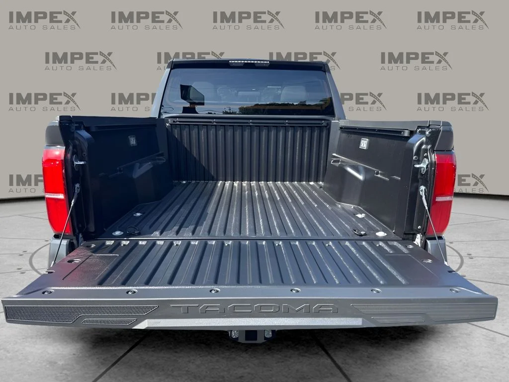 Used 2026  Toyota SR5 image 25