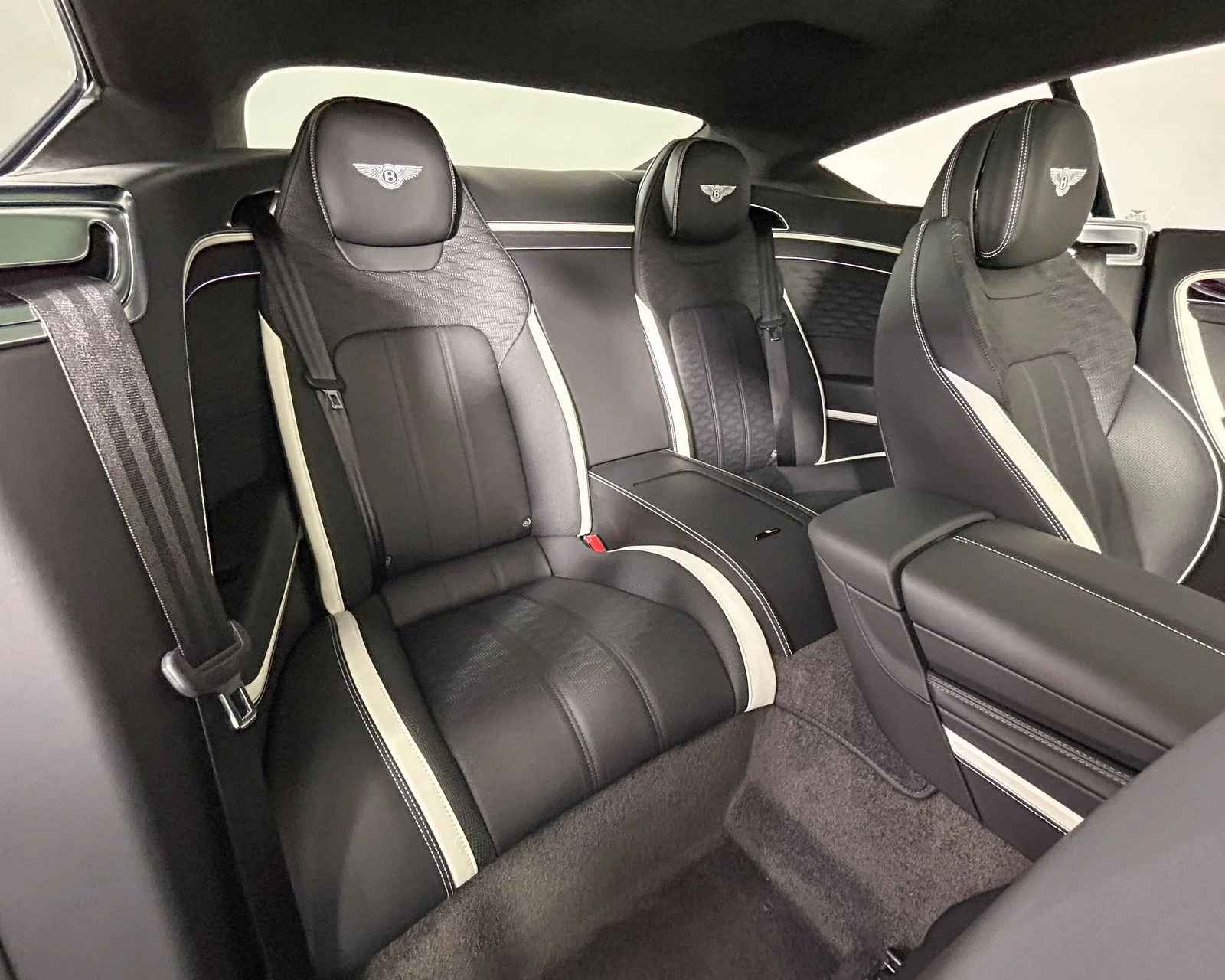 New 2025  Bentley Speed image 36