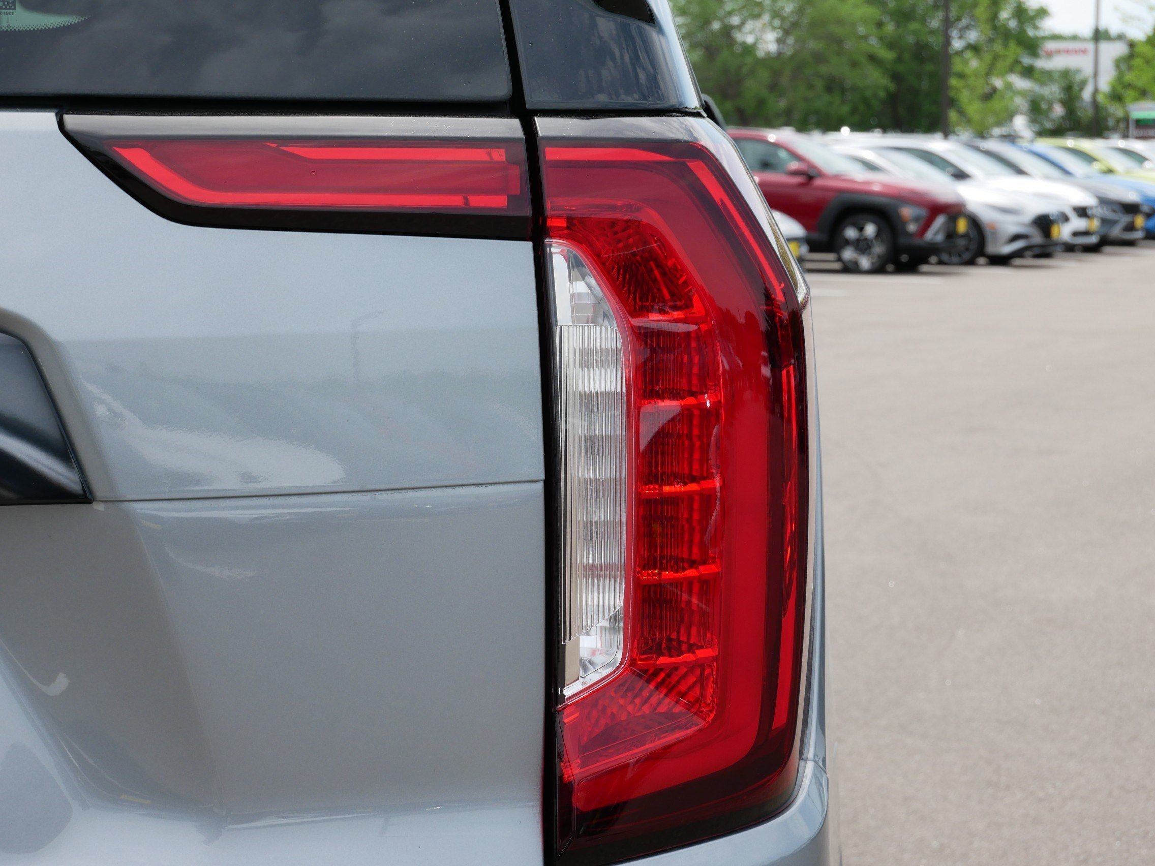 2024 GMC Yukon Denali Ultimate - Photo 18