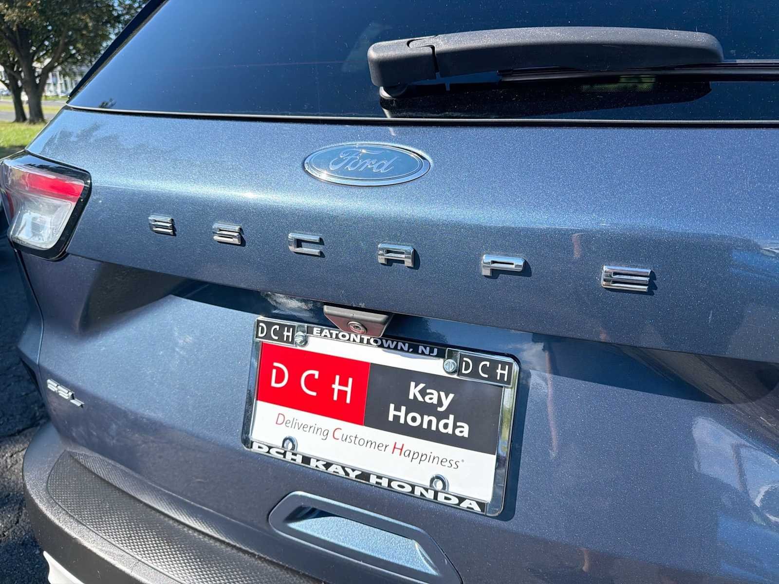 Used 2020 Blue Metallic Ford SEL image 18
