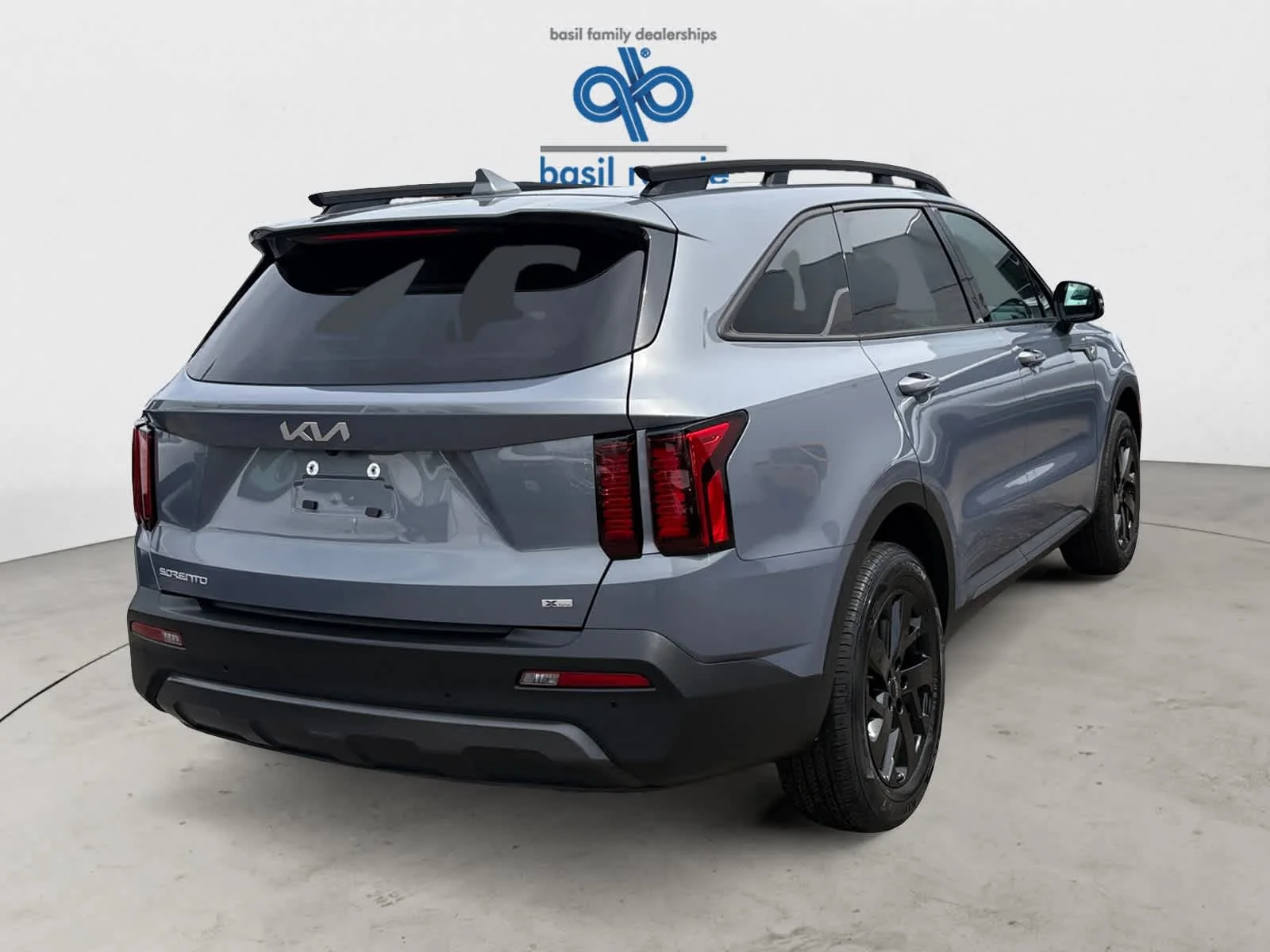 Used 2023 Everlasting Silver Kia X-Line S image 5