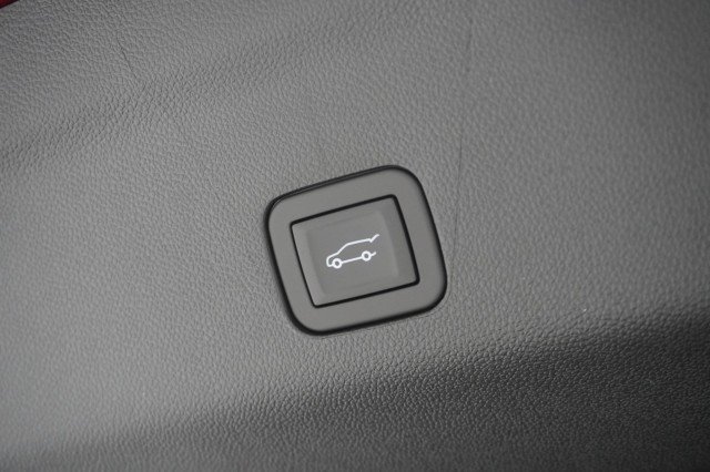 2026 Chevrolet Tahoe LT - Photo 8