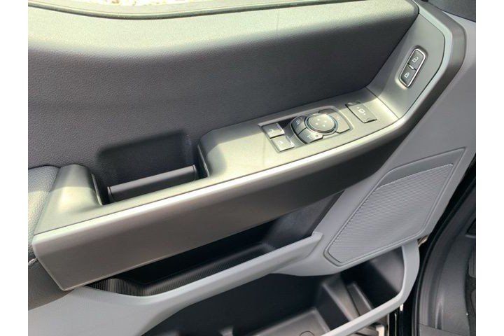 New 2026 Agate Black Metallic Ford XLT image 11